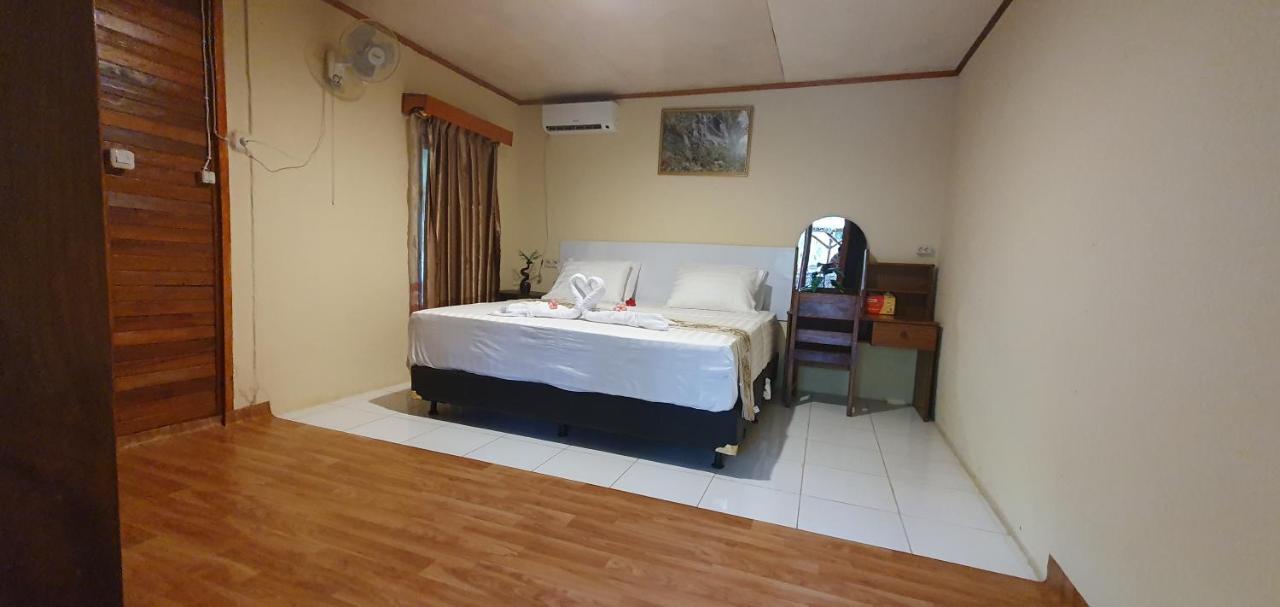 Bunaken Villa Queen'S Dive Manado Extérieur photo