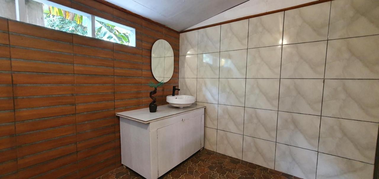 Bunaken Villa Queen'S Dive Manado Extérieur photo