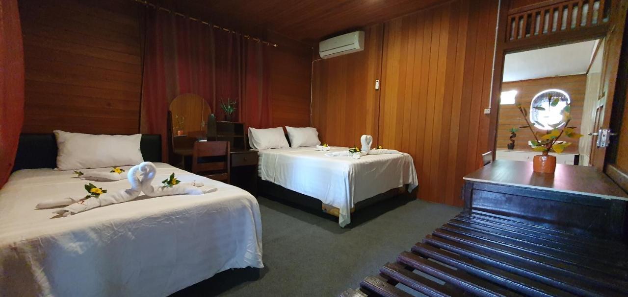 Bunaken Villa Queen'S Dive Manado Extérieur photo