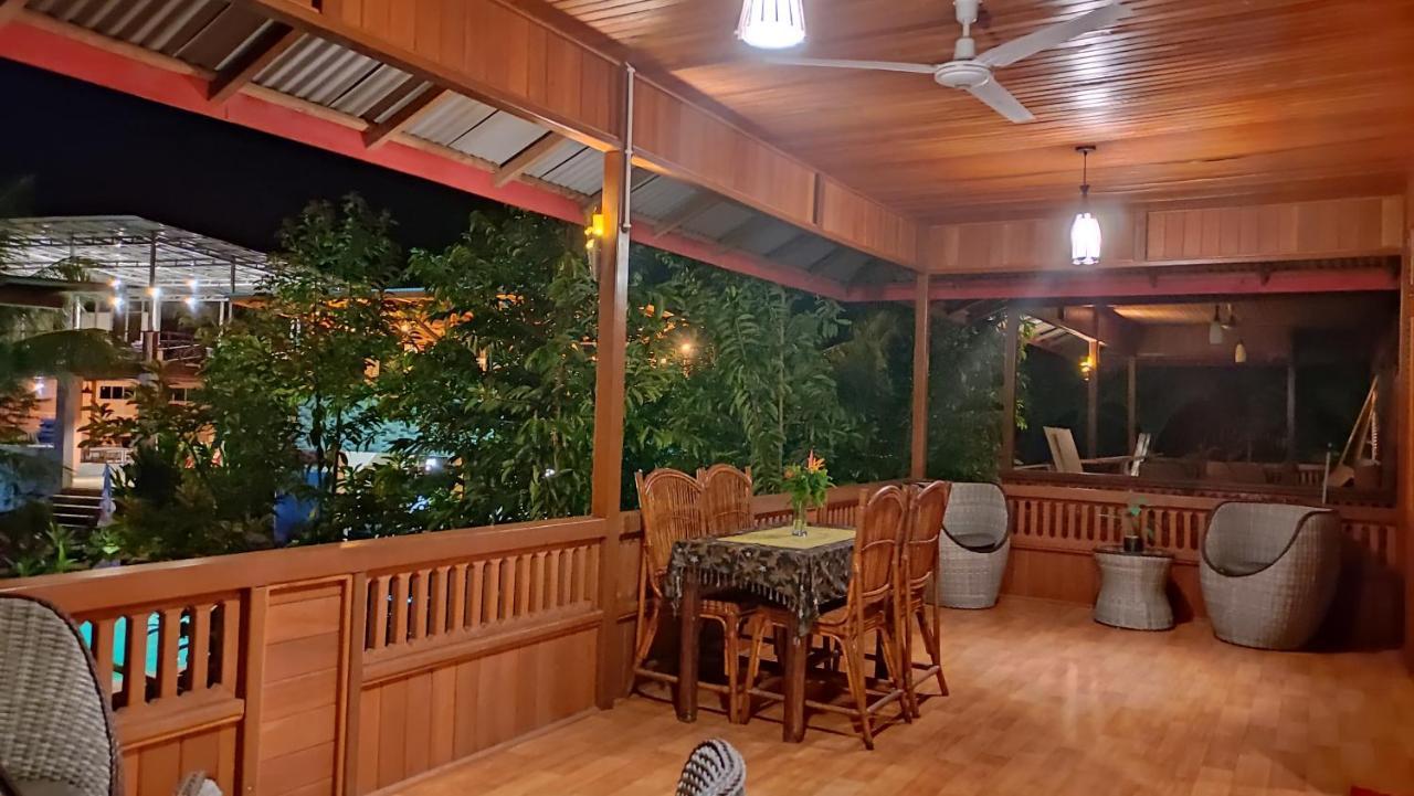 Bunaken Villa Queen'S Dive Manado Extérieur photo
