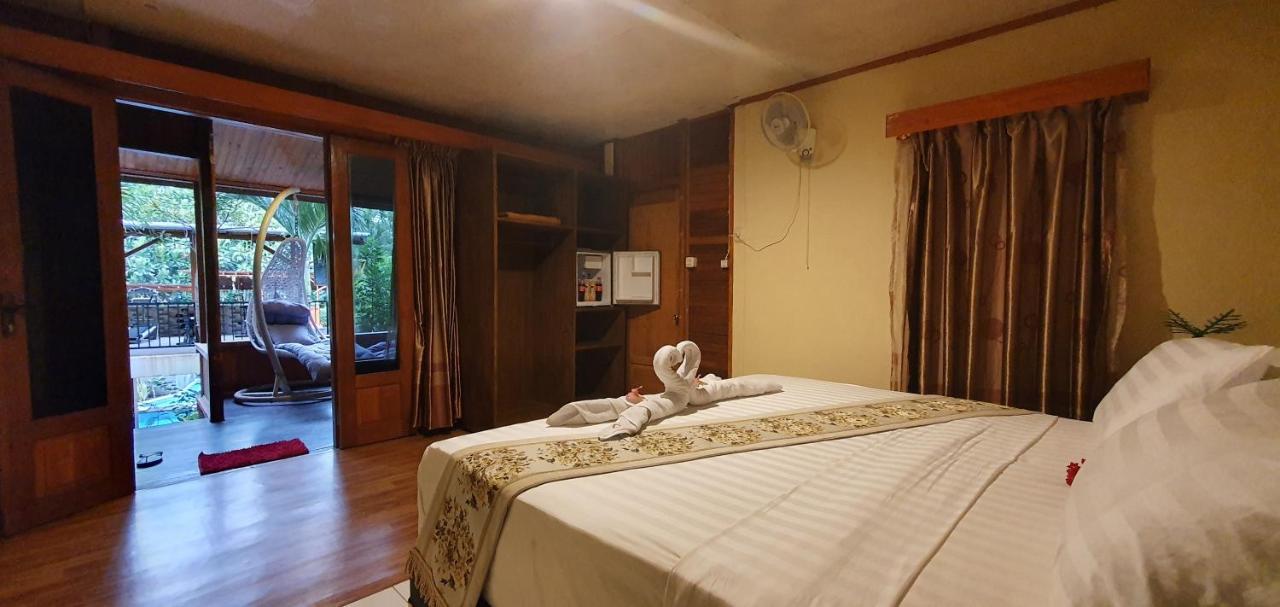 Bunaken Villa Queen'S Dive Manado Extérieur photo