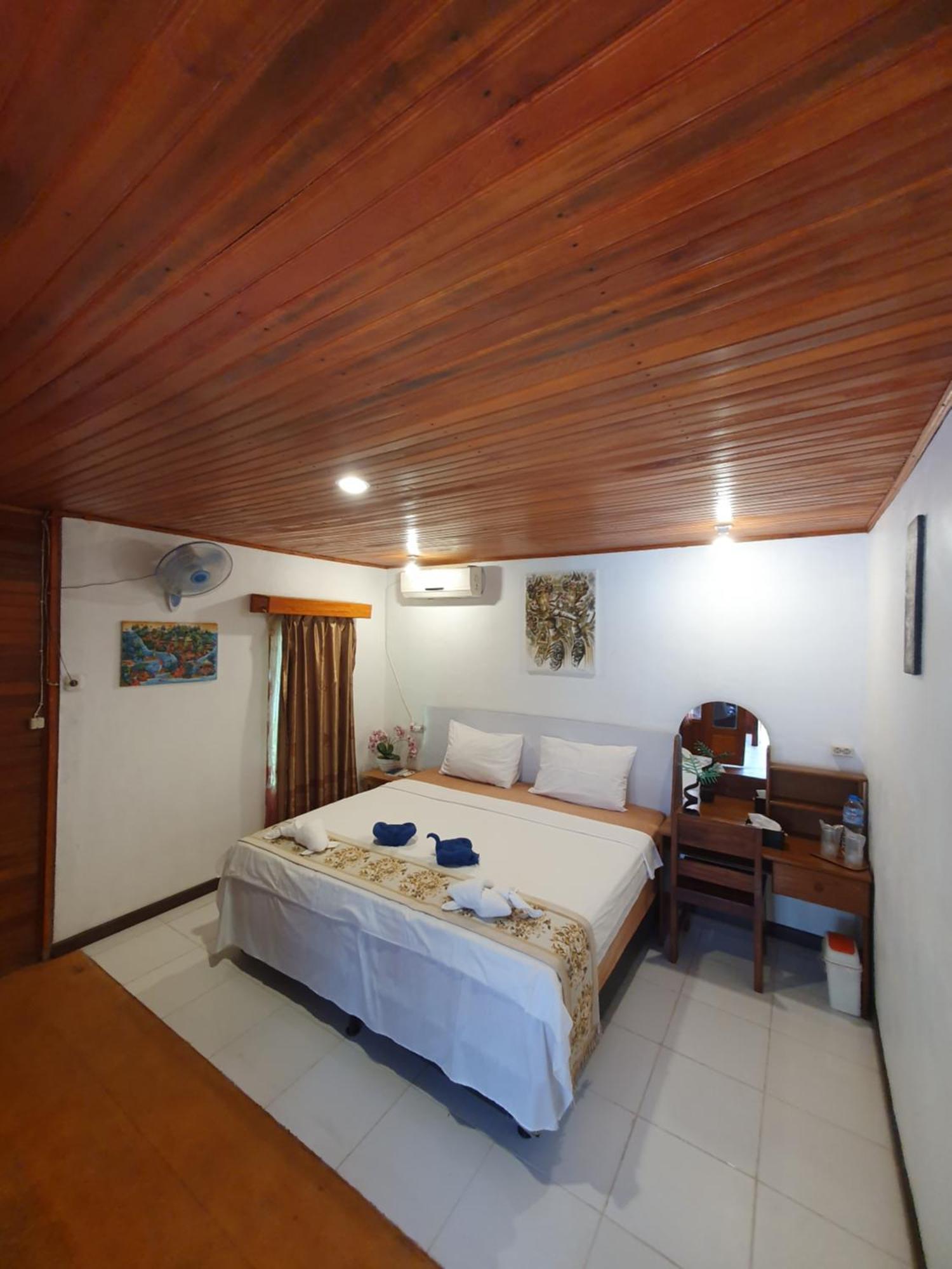 Bunaken Villa Queen'S Dive Manado Extérieur photo